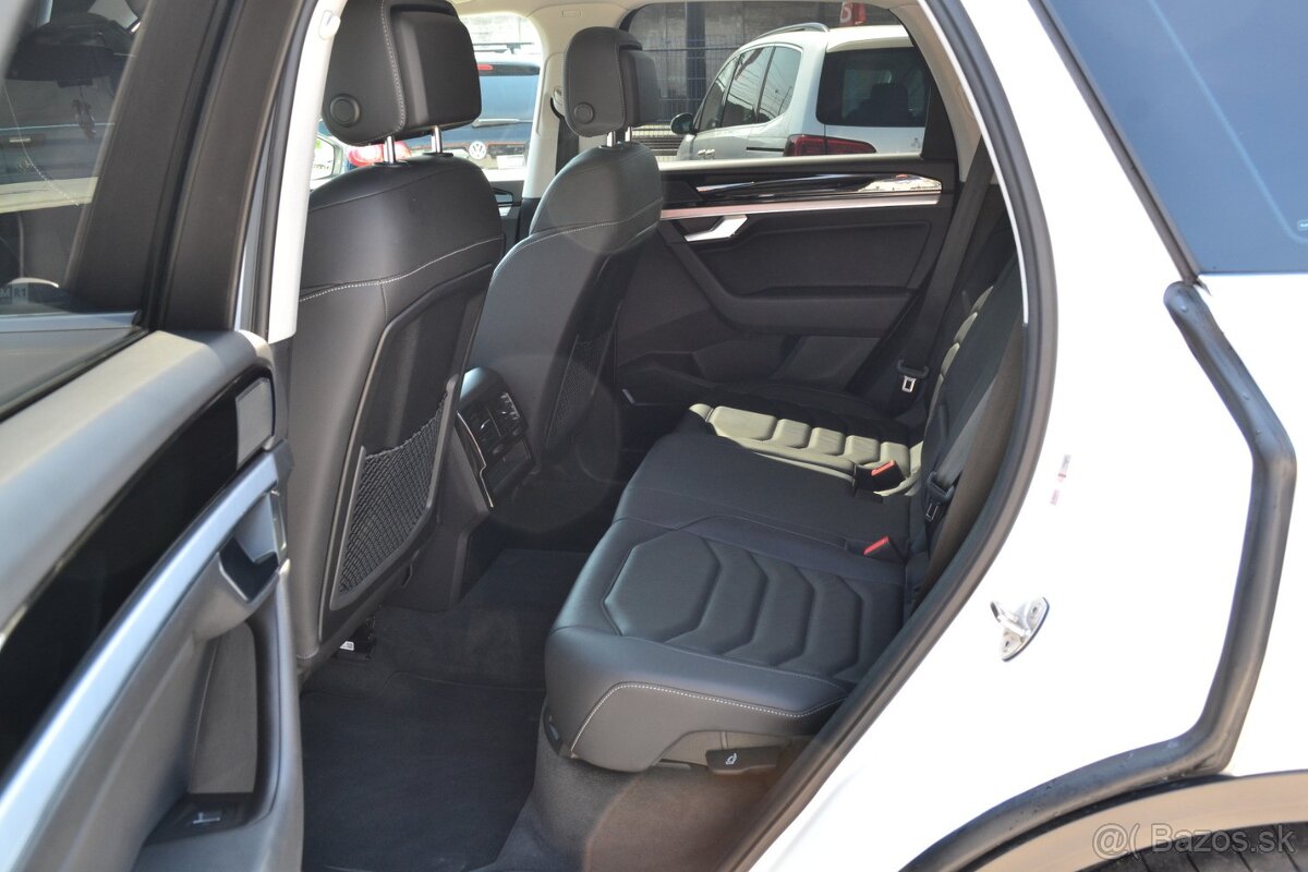 Volkswagen Touareg 3,0 TDI Elegance 4motion - 7