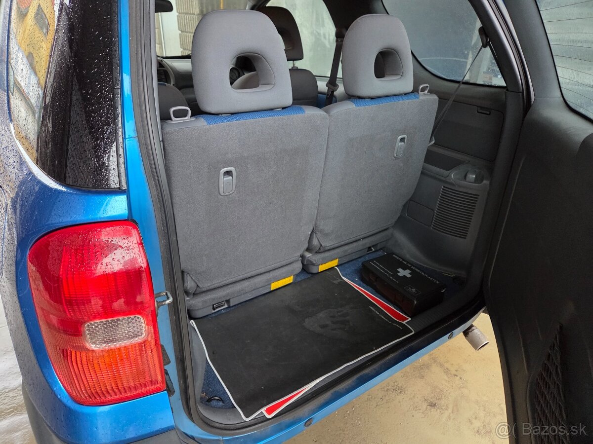 Ponúkam na predaj Toyota RAV4 - 7