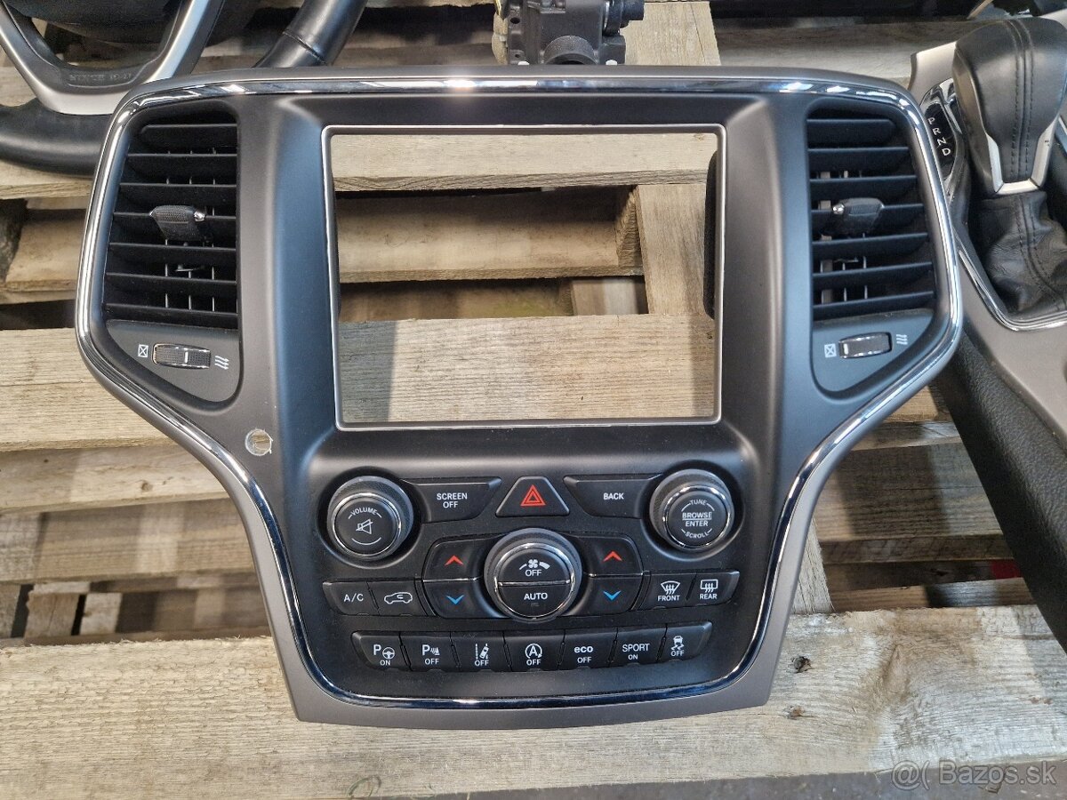 Diely interiéru Jeep Grand Cherokee WK2 2017 Summit - 7