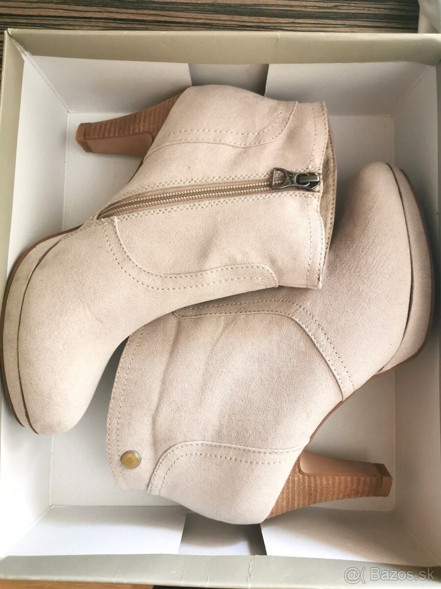 Bezove kotnikove cizmy - 7