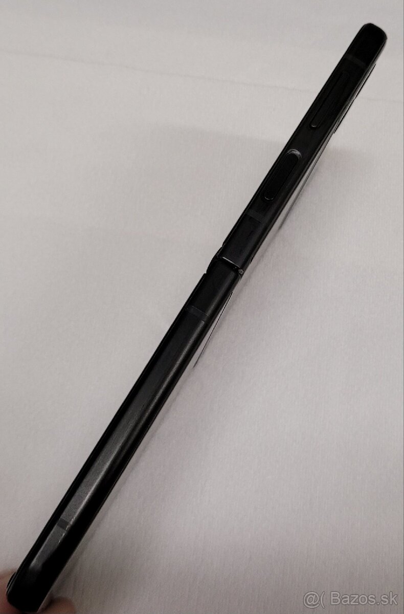 Samsung Galaxy Z Flip 3 - 7