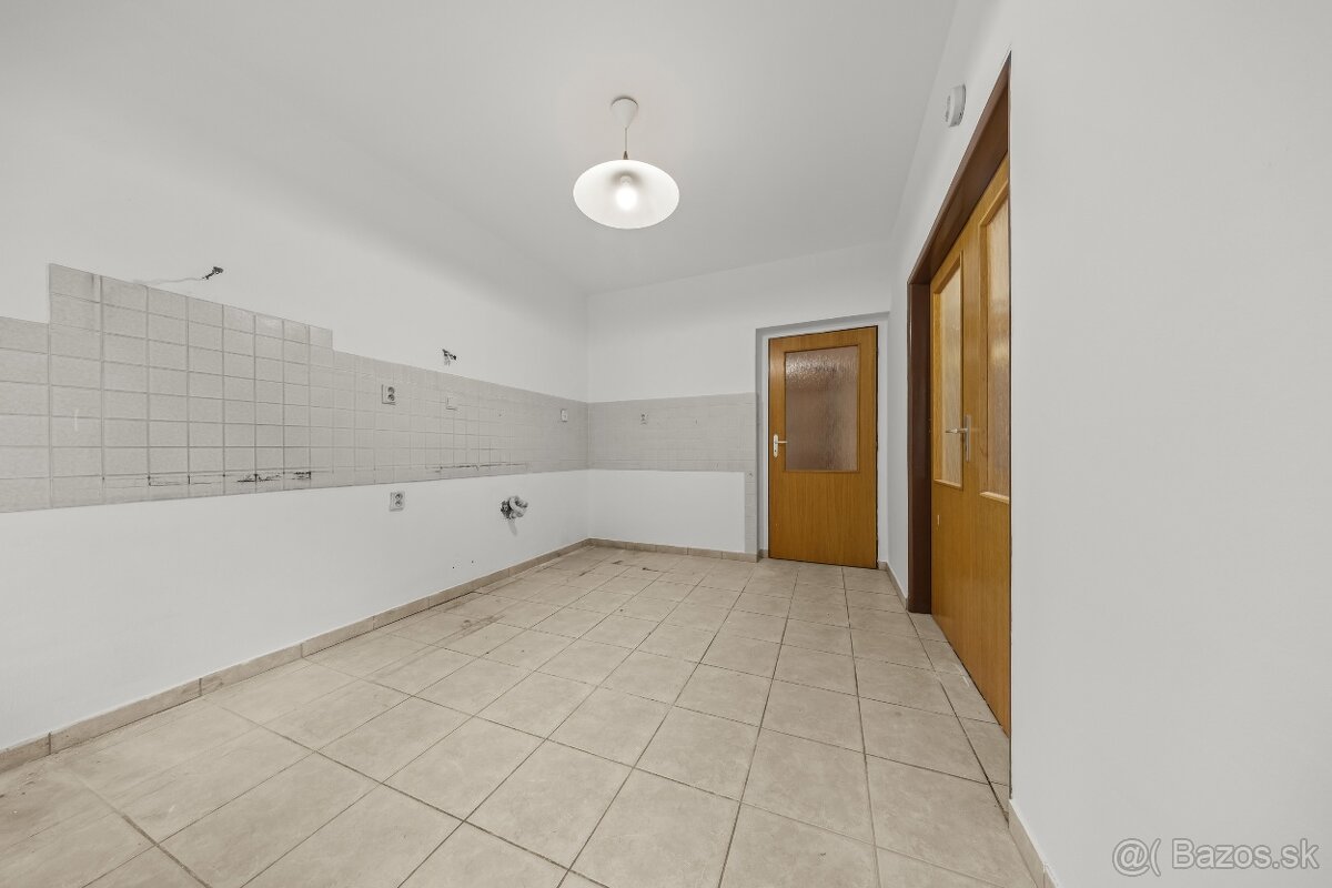 VEĽKORYSÝCH 93 M²: SVETELNÝ 3-IZBOVÝ BYT, 2x BALKÓN - 7