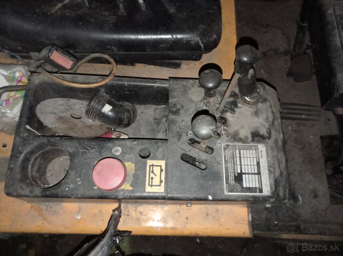 Vysokozdvizny vozik bosch 80 % baterie - 7