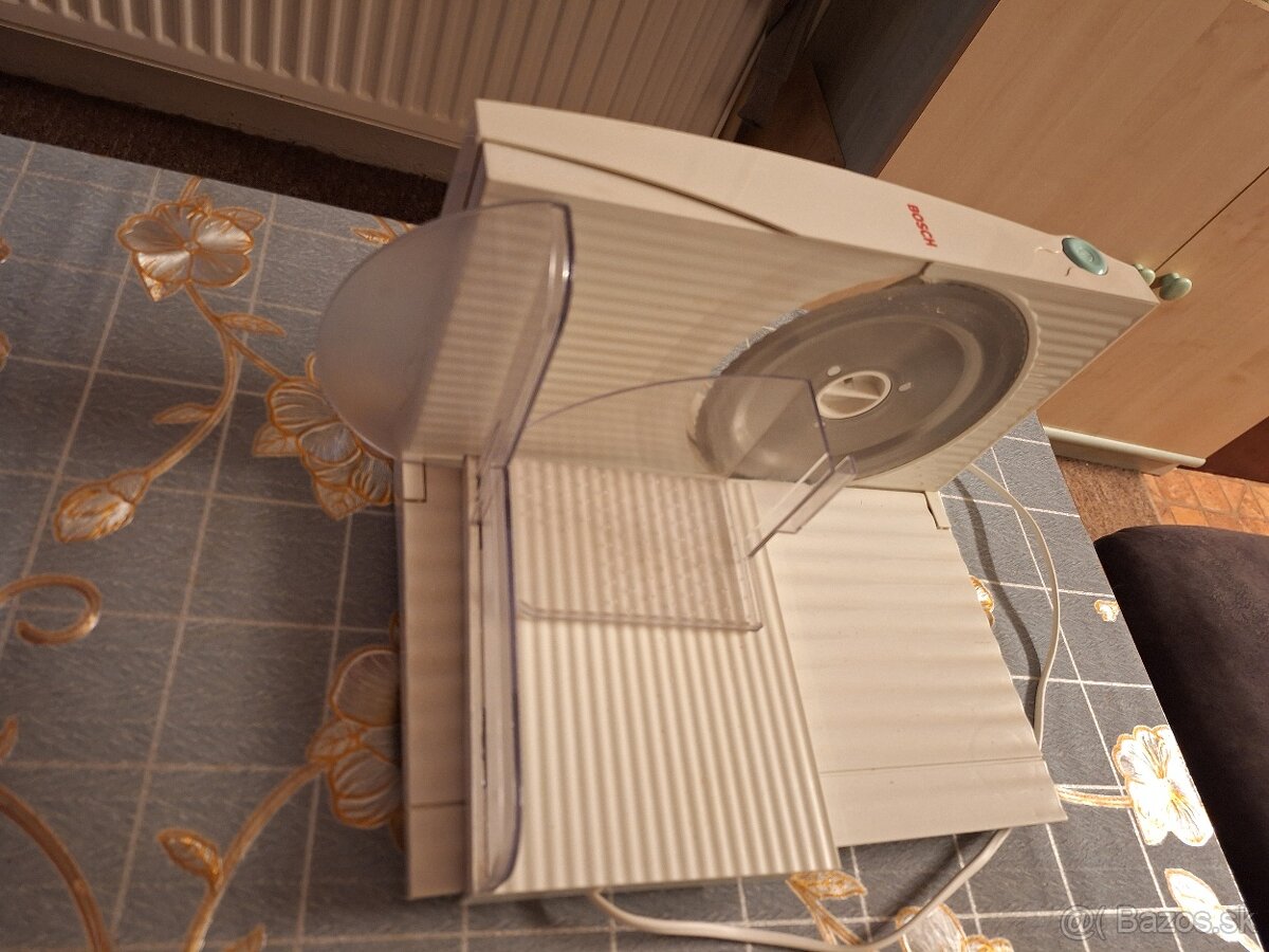 Elektricky krájač chleba 1 - 7