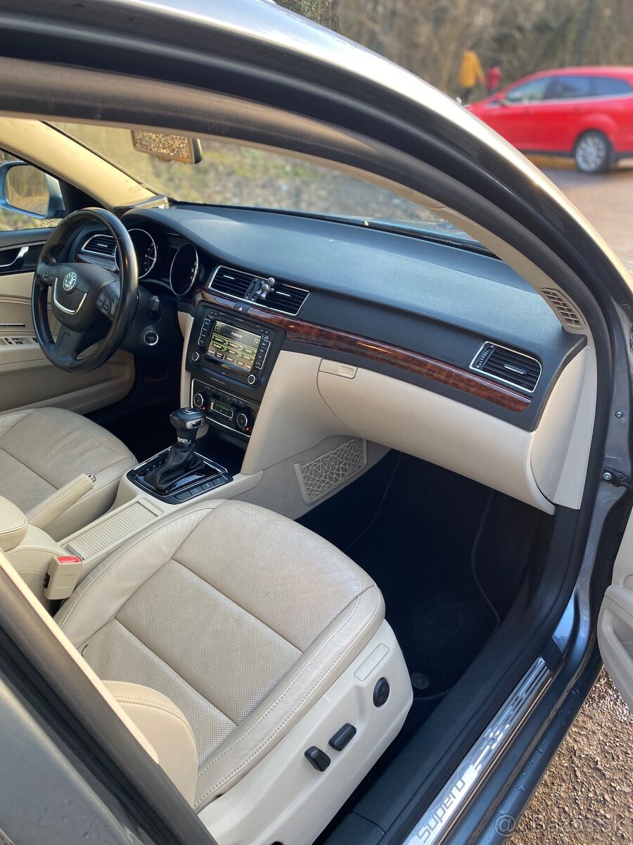 Škoda superb - 7