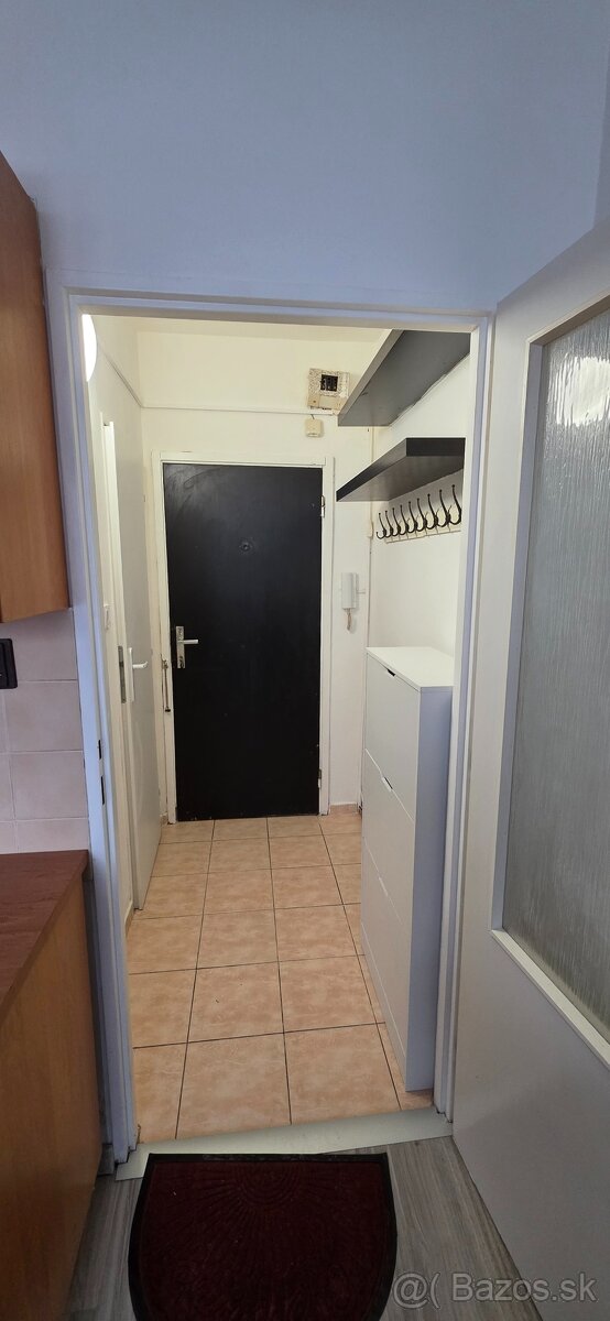 Prenajmeme garsonku v Šali - Šafárikova ul. - 7