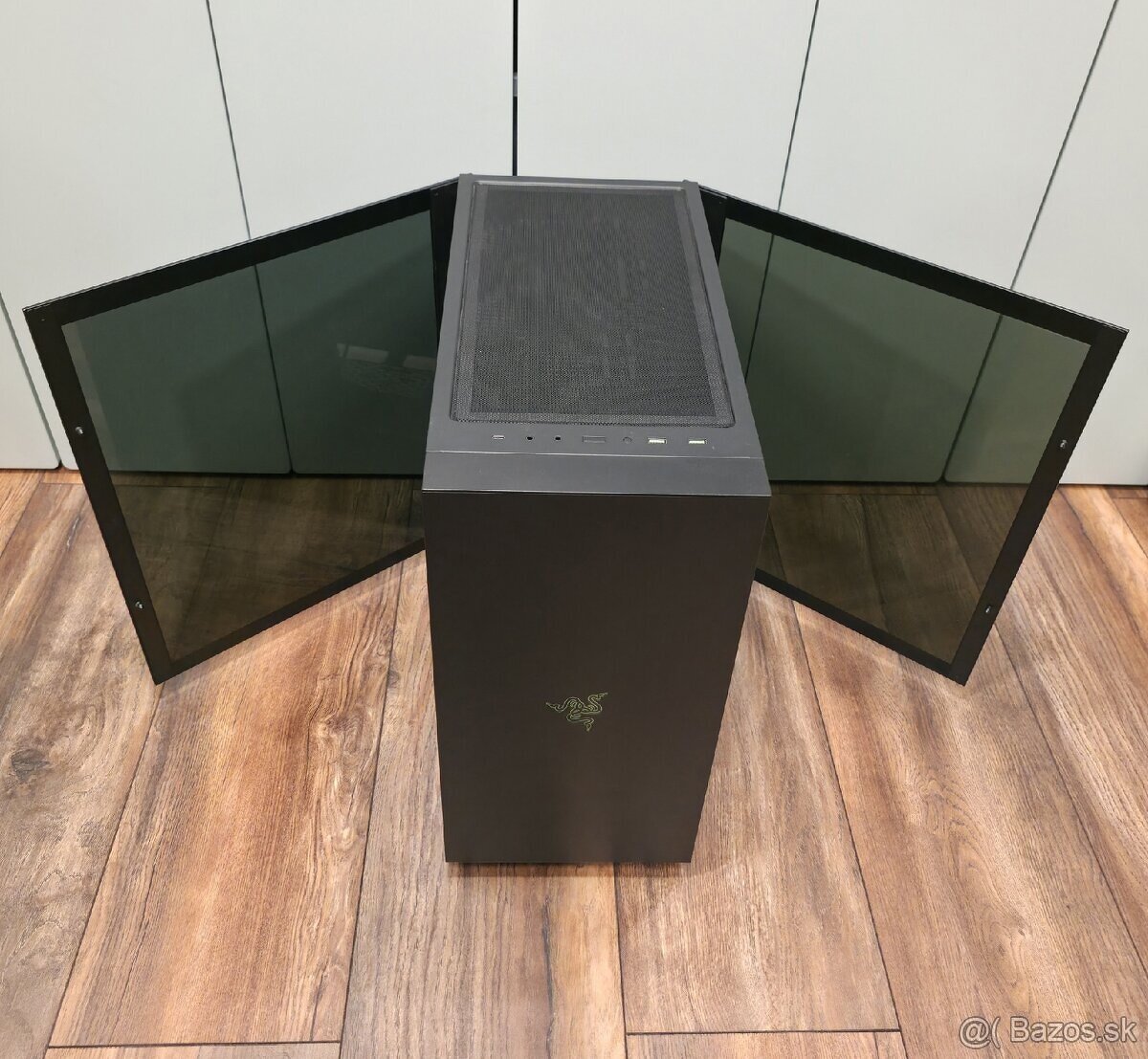 Razer Tomahawk ATX - 7
