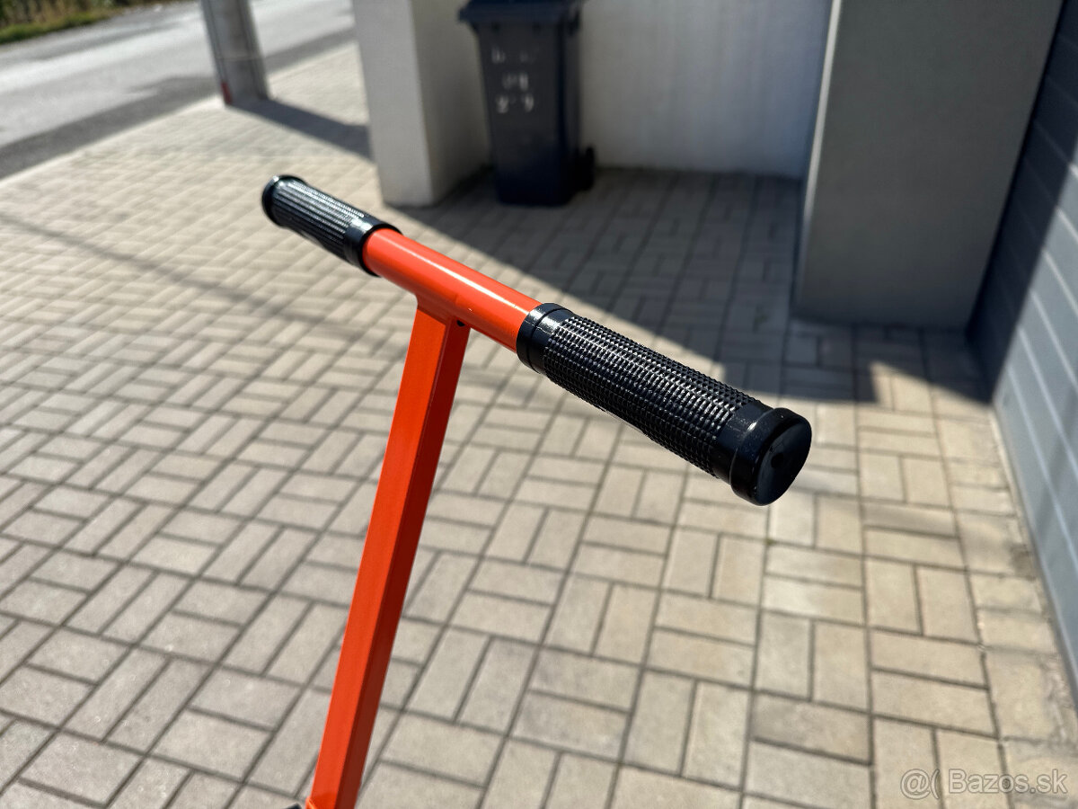 Pluhová lopata na sneh na kolesách značky FUXTEC - 7