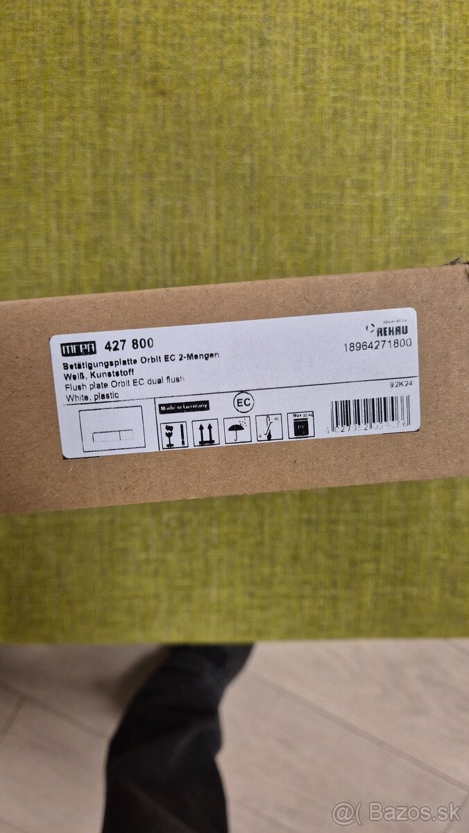 Rehau - závesné WC / Geberit / - 7