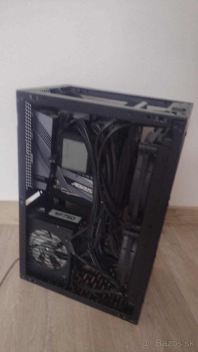 Predám základ na ITX herný počítač - 7