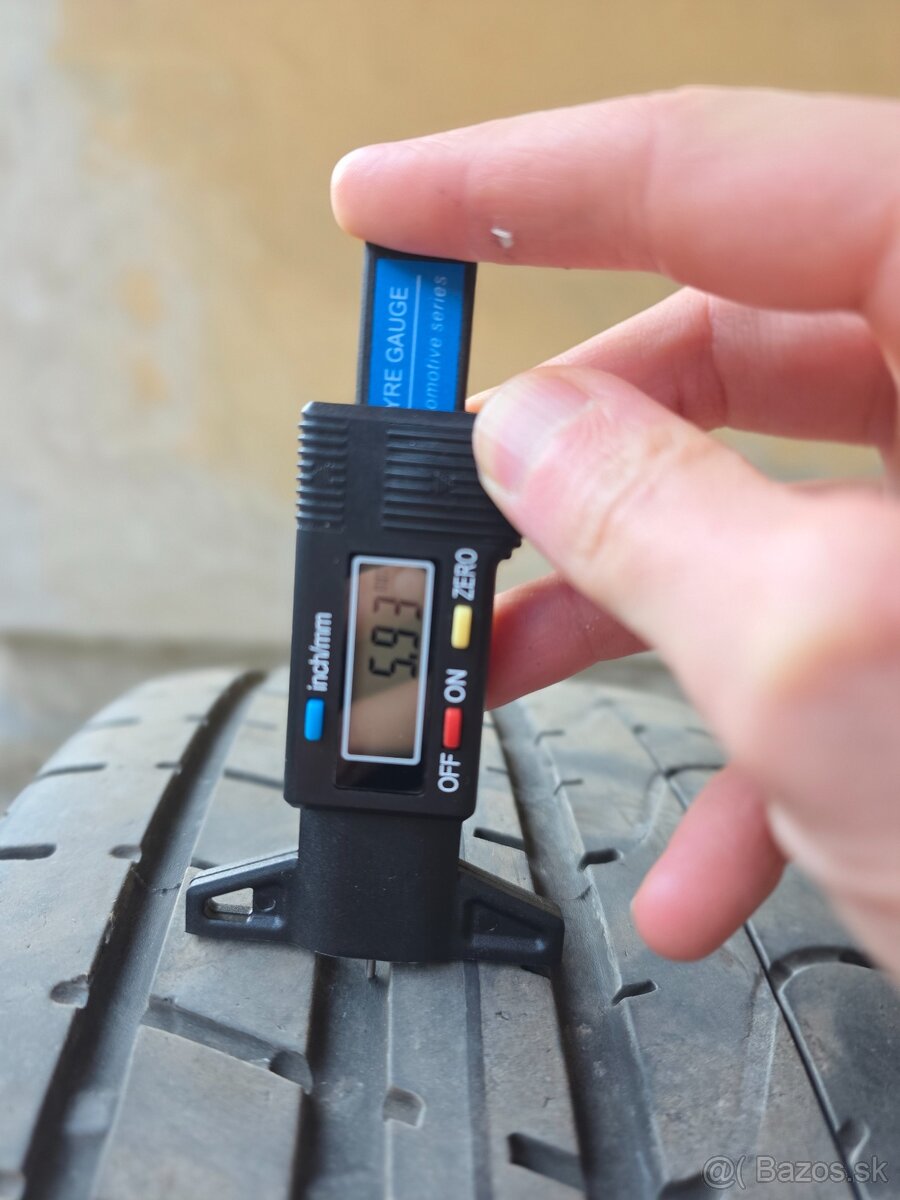 Pirelli P Zero 205/45 r17 - 7