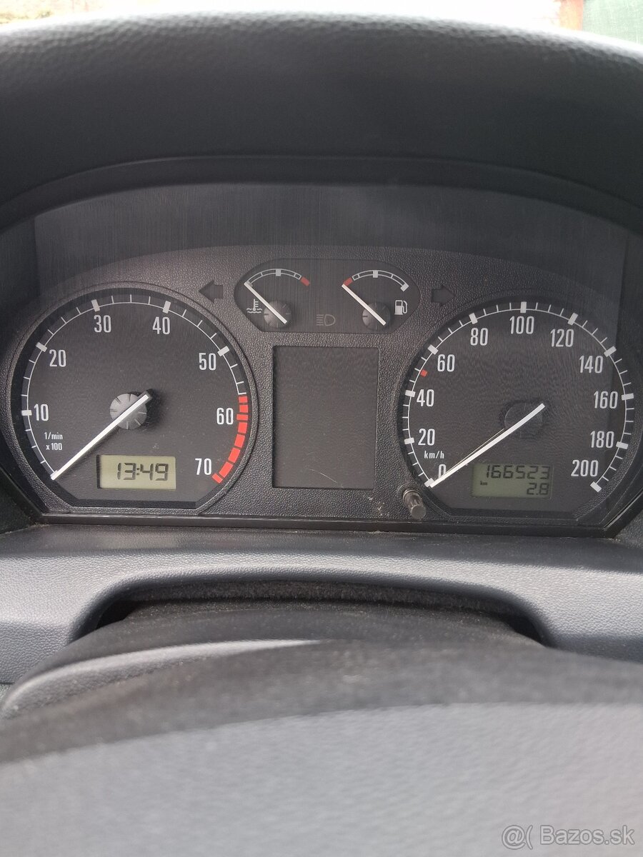 Škoda Fabia 1.2i 40kw - 7