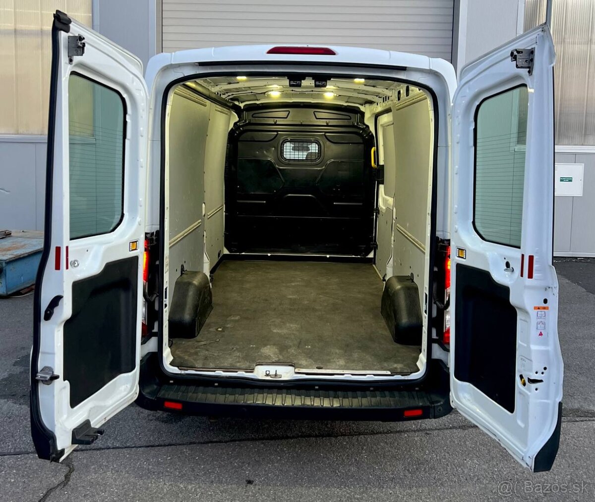 FORD TRANSIT 2.2 TDCi 92 kW L3H2 MANUÁL 2016 - 7