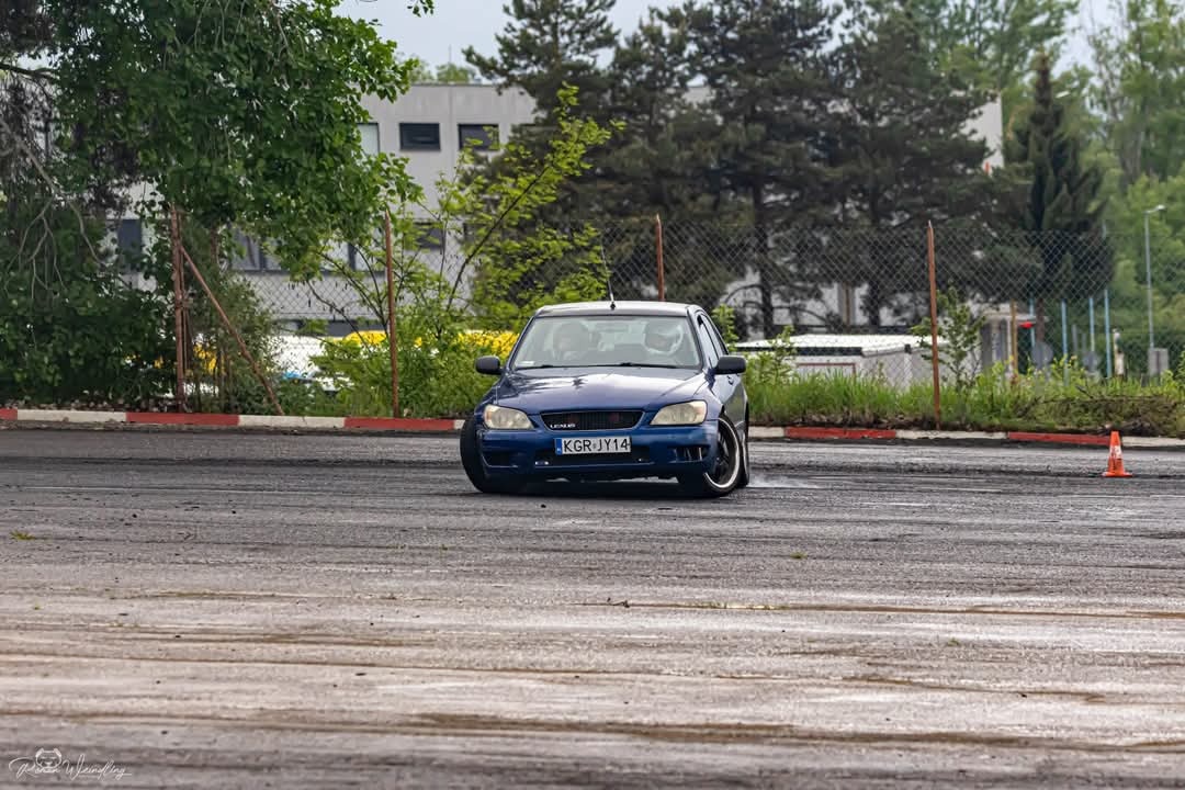 Lexus xe10 IS200 Turbo - 7