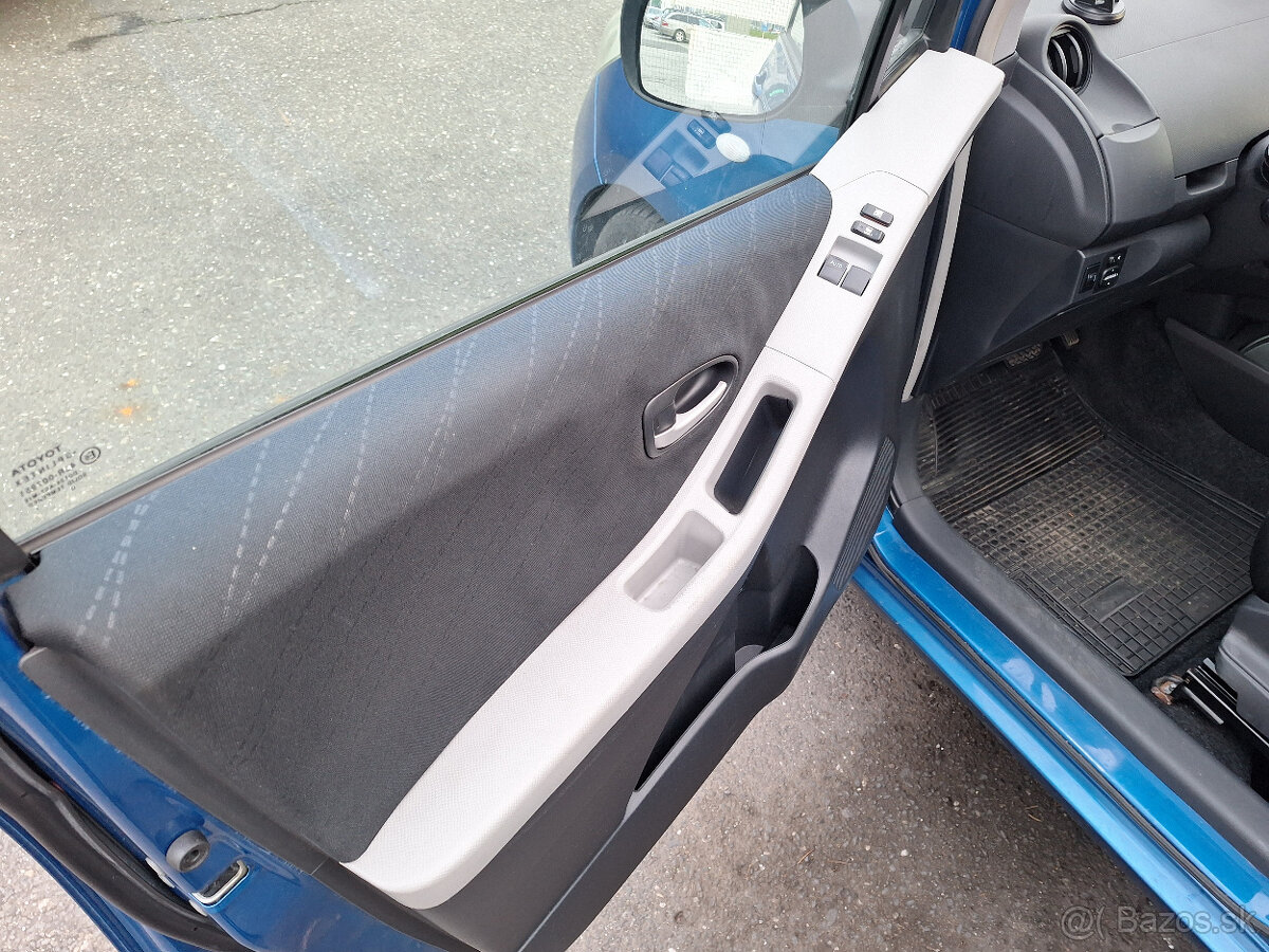 Toyota Yaris 1,4D-4D 66 kW Automat 5 - 7