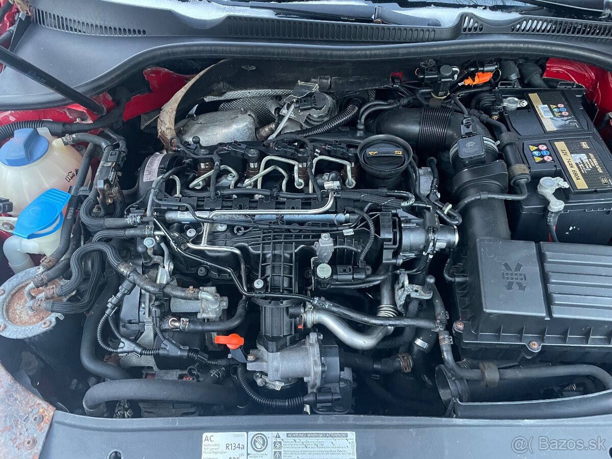 ROZPREDAM Volkswage Golf 6 1.6tdi - 7