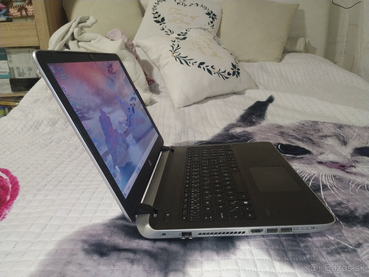 HP. i7. RAM 16 GB. SSD 512 GB. Nová baterka. Nvidia 8 GB. - 7