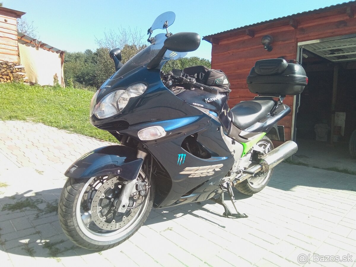 KAWASAKI ZZR 1200 - 7