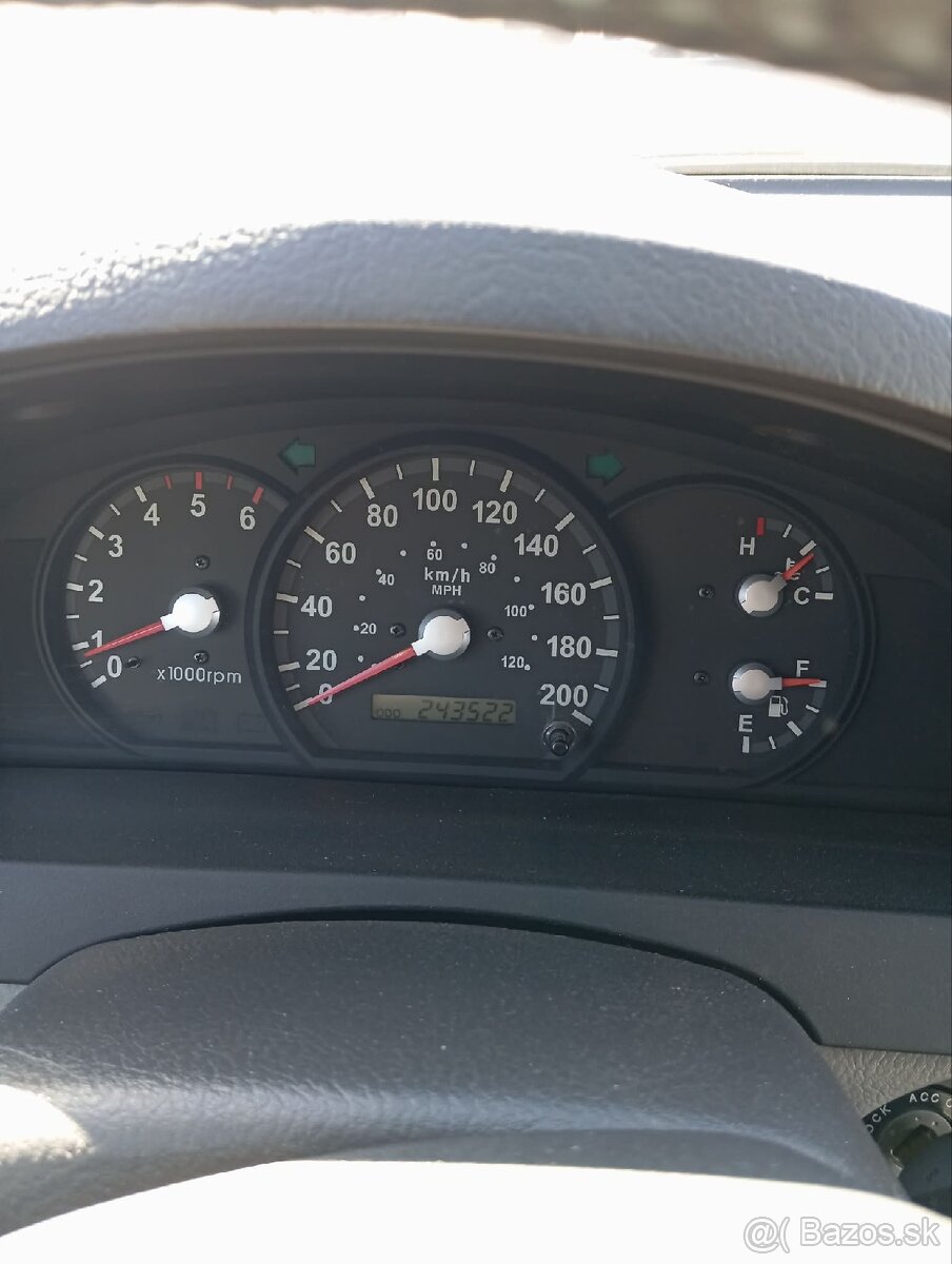 Kia Sorento 2.5 CRDI - 7