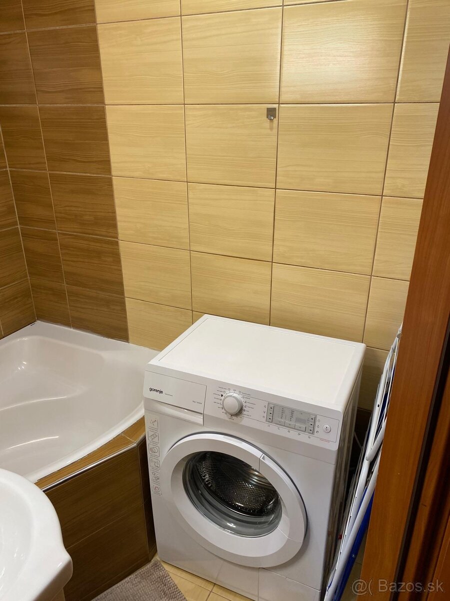 Prenájom kompletne zariadeného 2-izbového bytu v Poprade - 7