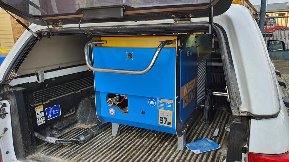 mobilný kompresor pre zafukovanie optiky 15 bar 1m3/min - 7