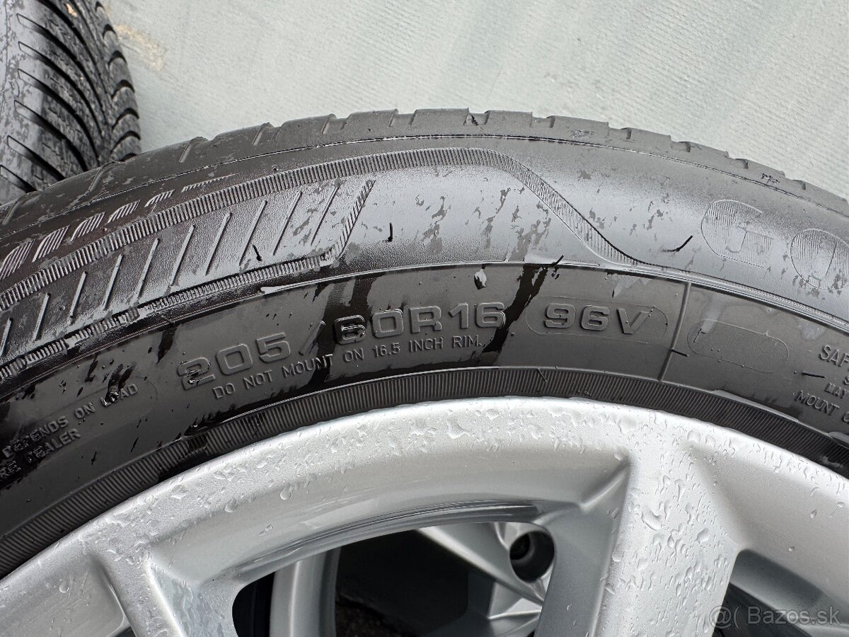 Zimna sada Audi A4 B9 205/60 R16 - Goodyear - 7