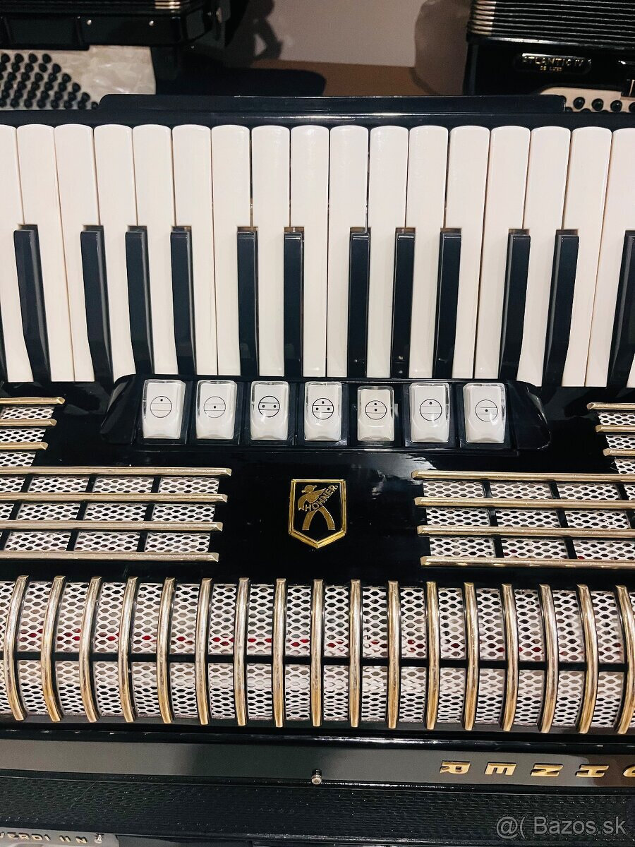 Predám akordeón Hohner Verdi II N- 96 Basový - Made in Germa - 7