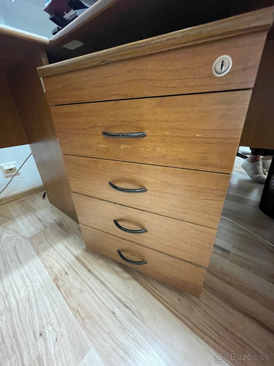 Predám kancelársky nábytok - 7