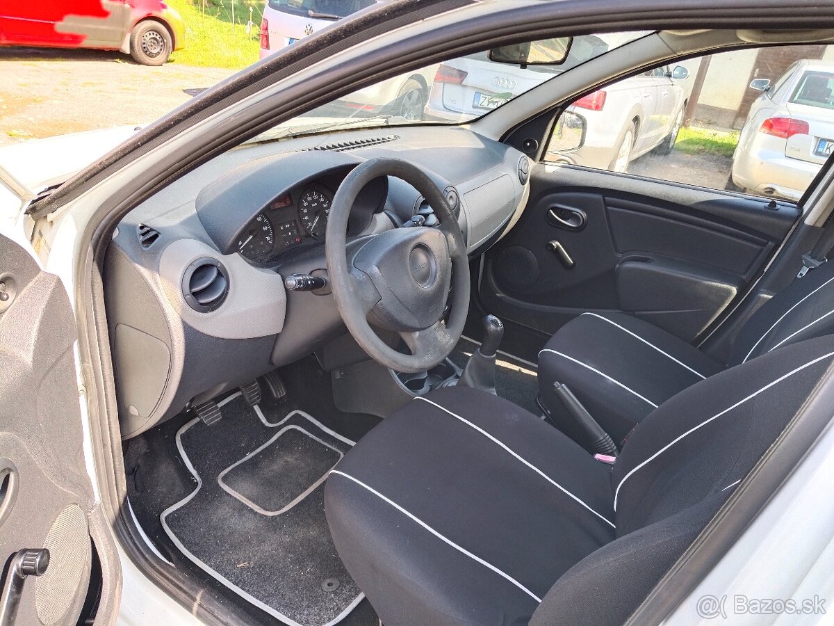 Dacia Sandero 1.4MPi, 55 kW, 2010 - 7