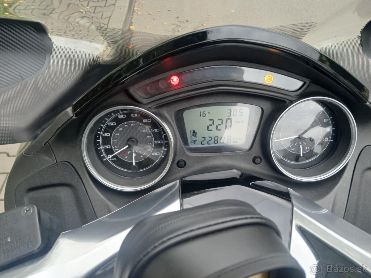 Piaggio x 10 Executive 500,ABS,ASR - 7