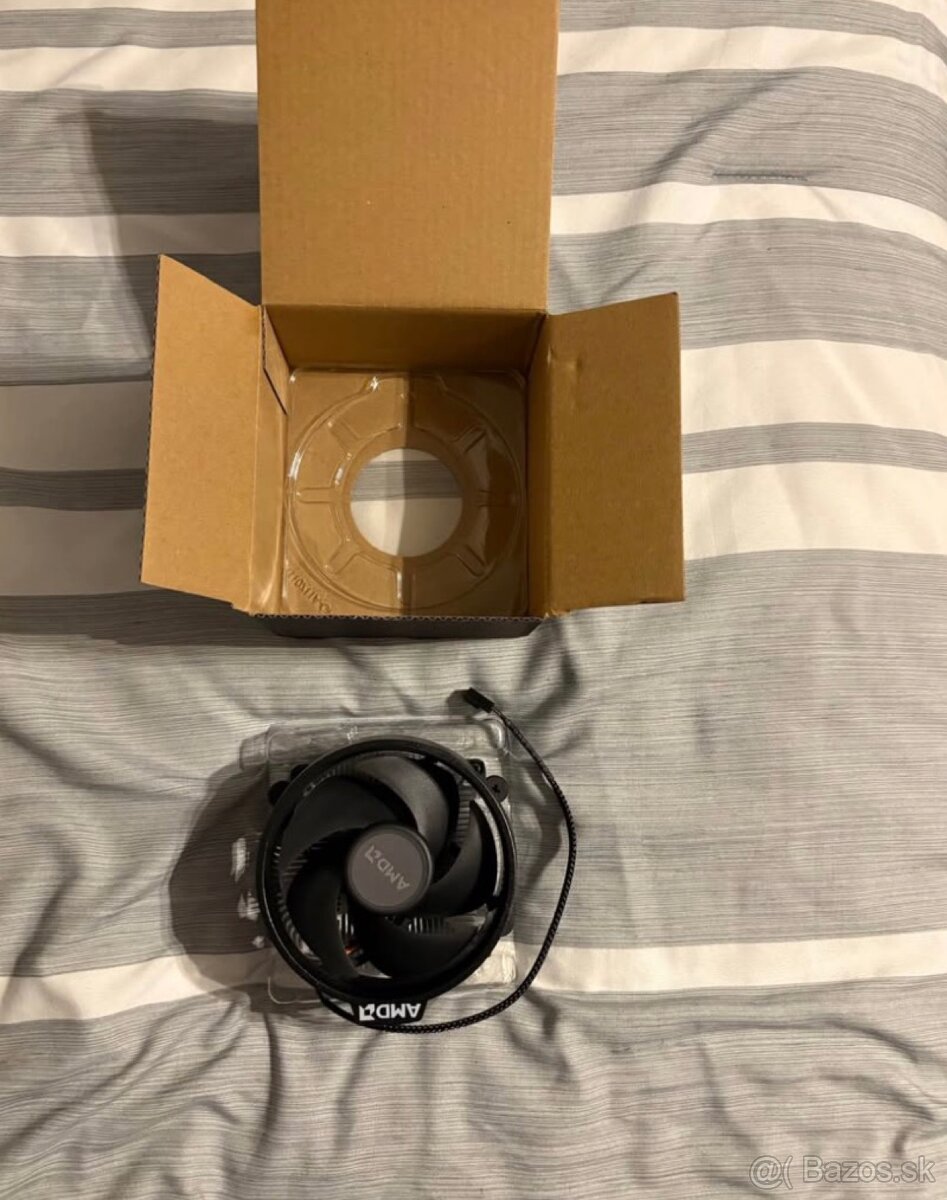 AMD Ryzen 5 5600X - 7