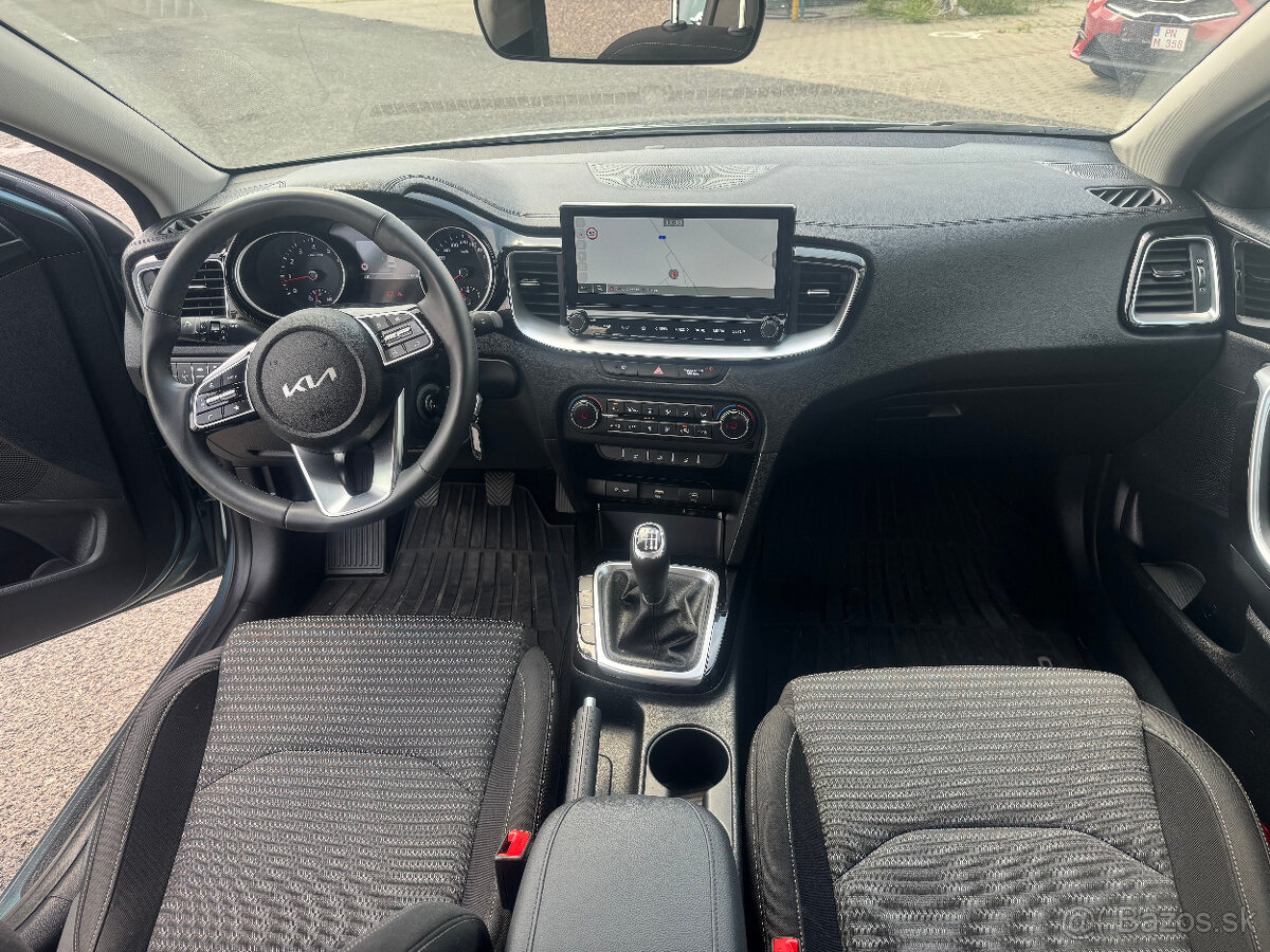 Ceed 1,5 T-GDi M6 GOLD+LED pack - 7