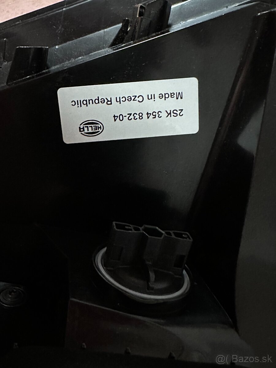 Zadné pravé svetlo na Škoda Superb Combi III - 2SK354832041 - 7