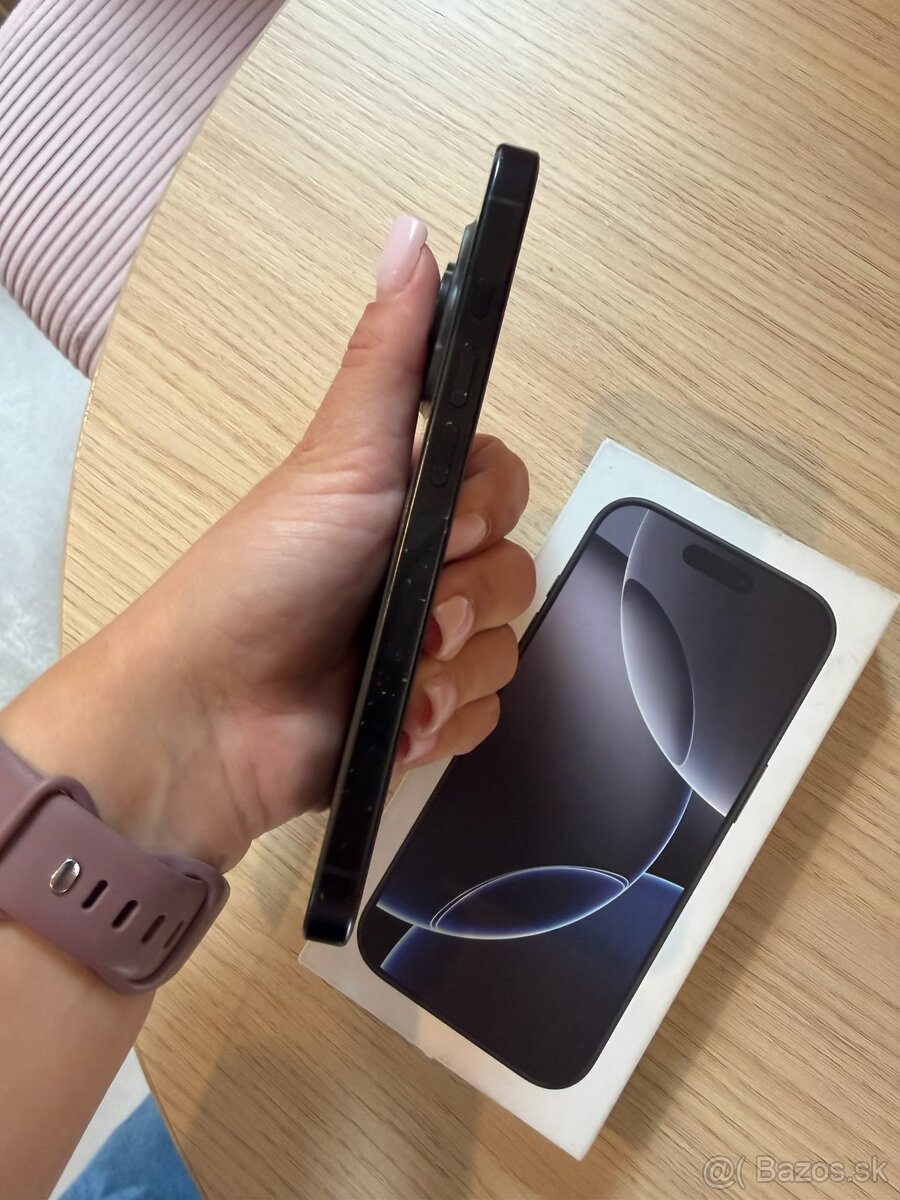 iPhone 16 Pro 128GB Titanim Black - 7