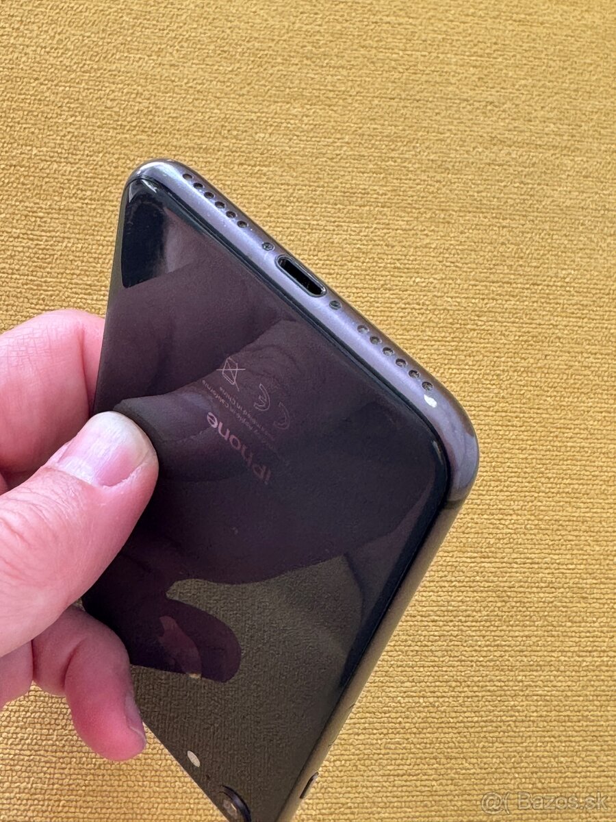 Iphone 8 64GB - 7