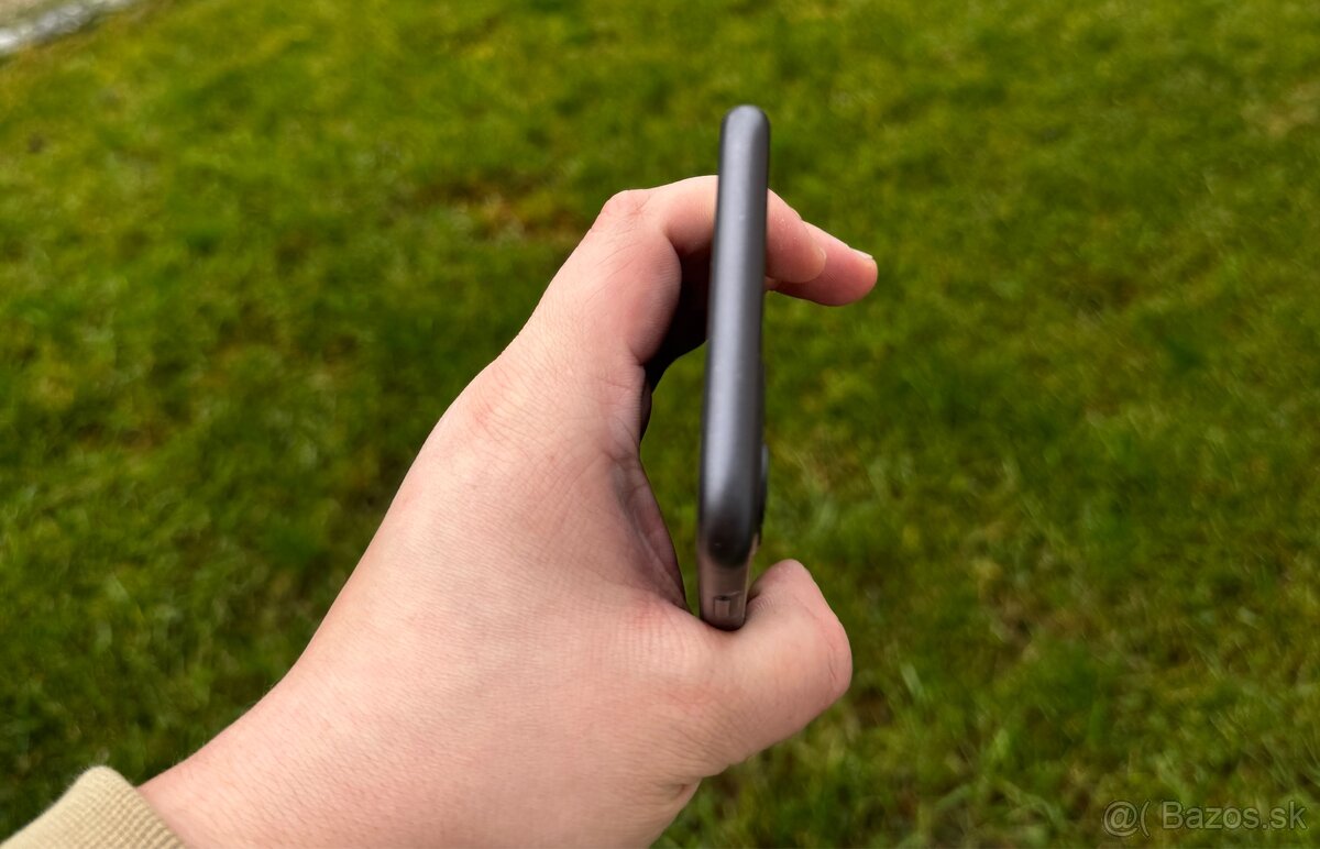 iPhone 11 | 64GB | 90% zdravie batérie - 7
