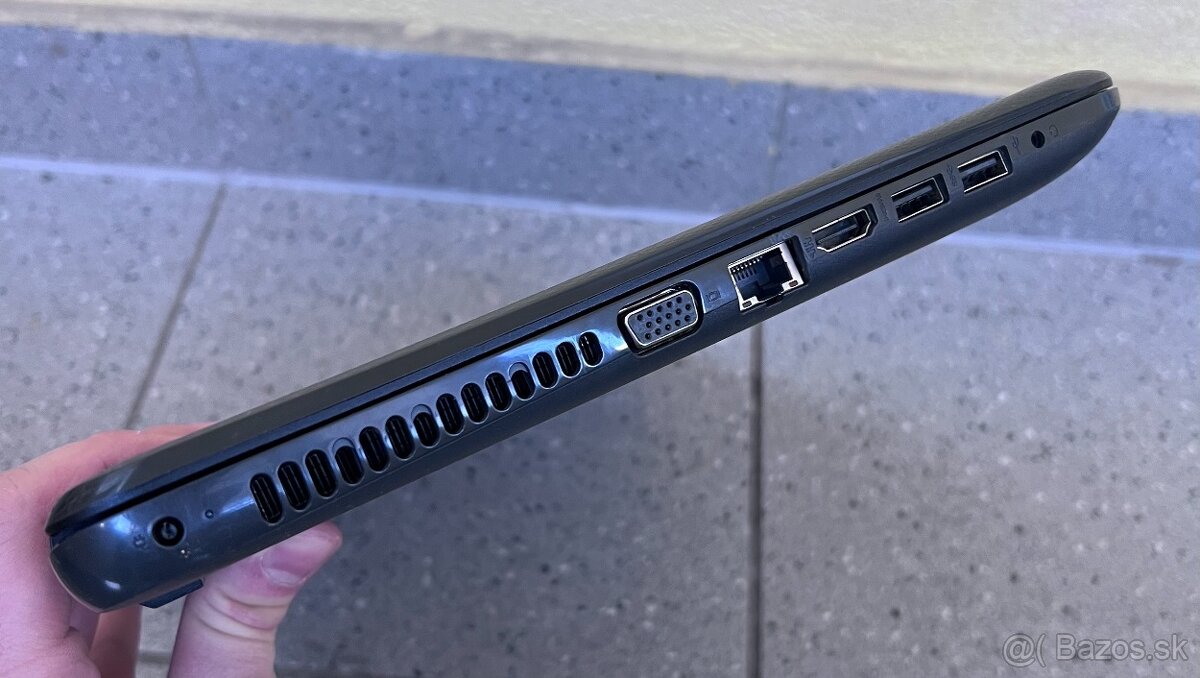 HP 255 G4 / AMD 4-jadro / 8GB RAM / 240GB SSD / 15.6" - 7