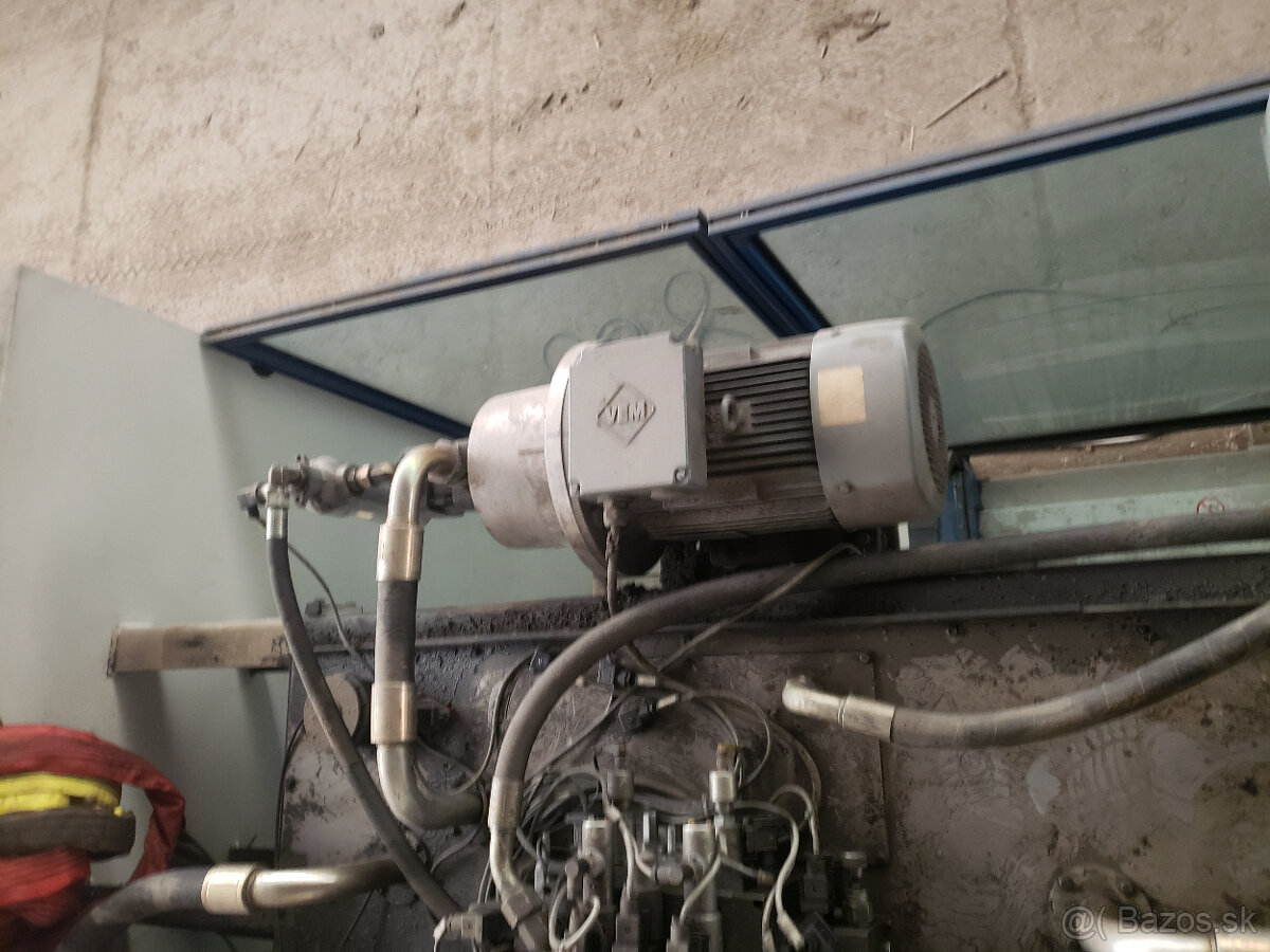 Predám CNC ohraňovací lis TRUMPF V 85S - 7