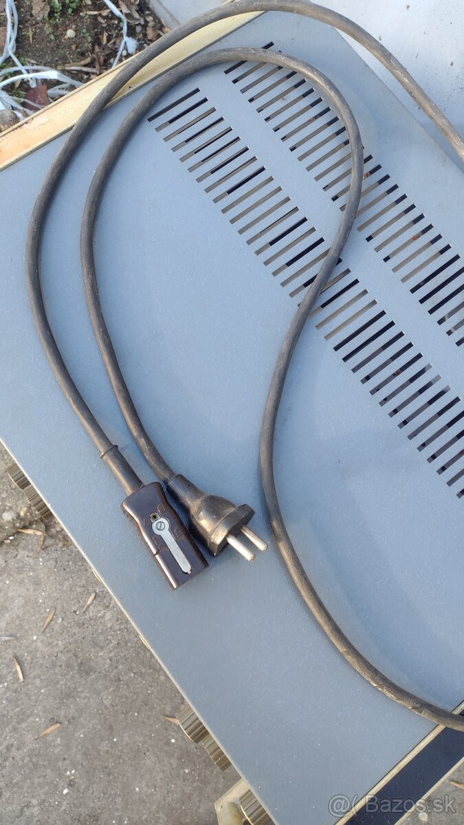 Predám Tesla generátor BM 492 cena 50 eur. - 7