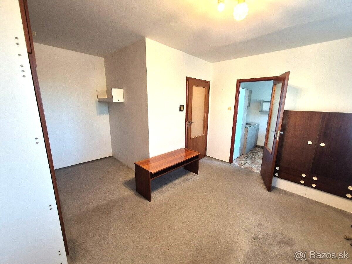 PREDAJ - 1 izbový byt na Družstevnej ul. v Komárne - 7