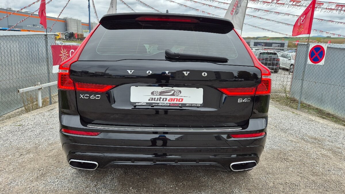 Volvo XC60 2.0 B4 mHEV DARK edition AWD - 7