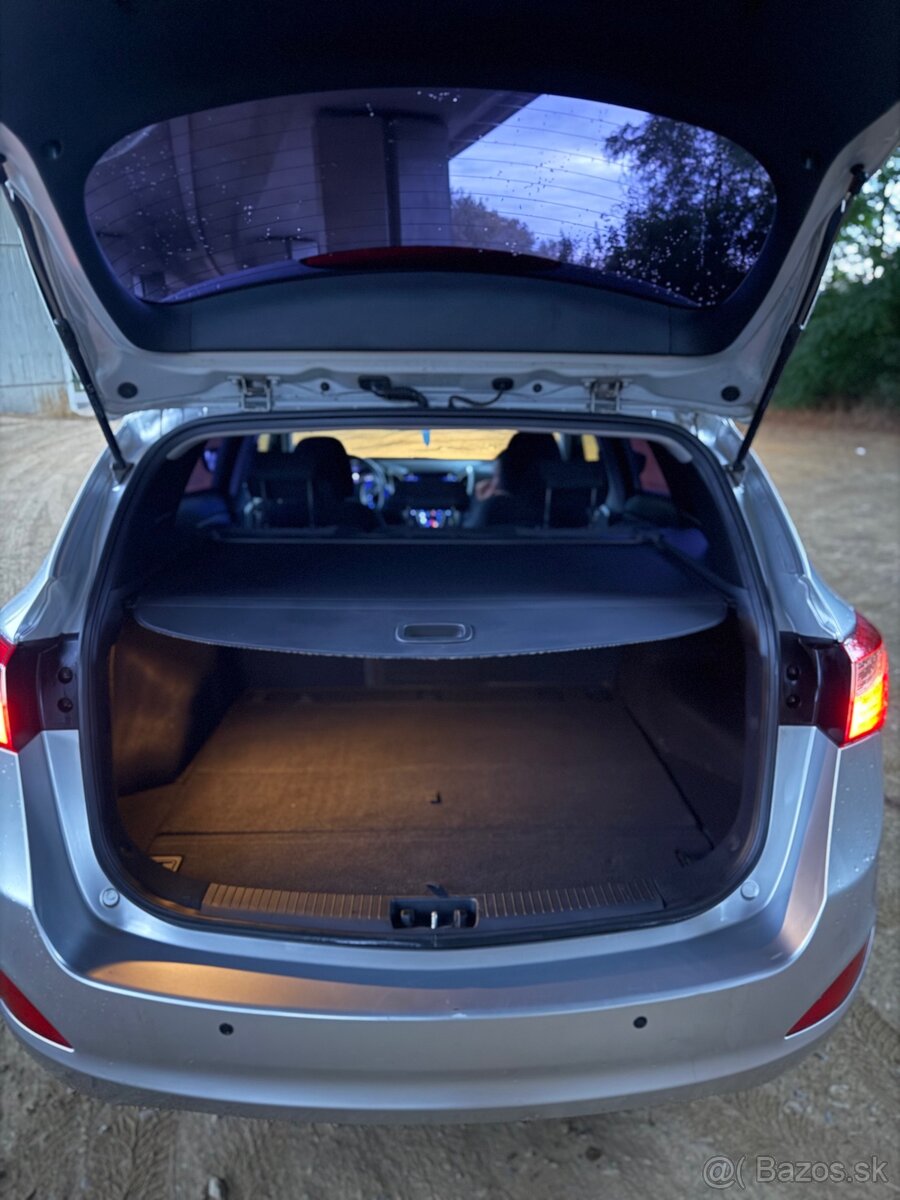 Hyundai i30 CW 1.6 CRDi 81kw, FACELIFT V TOP STAVE❗️ - 7