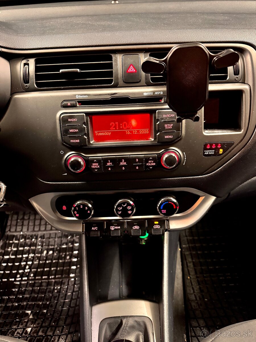 Kia Rio 1.4 CVVT, r. 2014 – benzín, manuál - 7