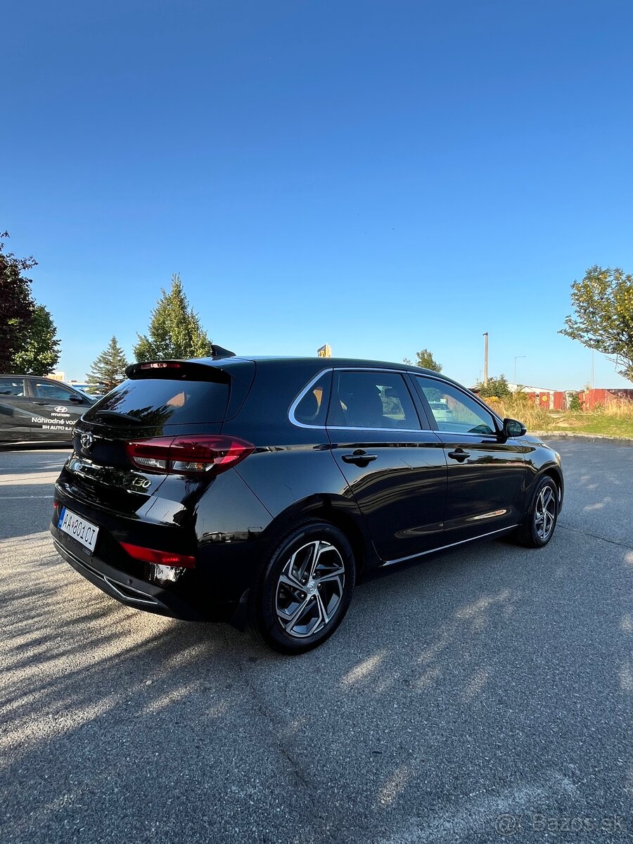 Hyundai i30 play ,1.5 Mpi , 81kw, 6/2023 - 7
