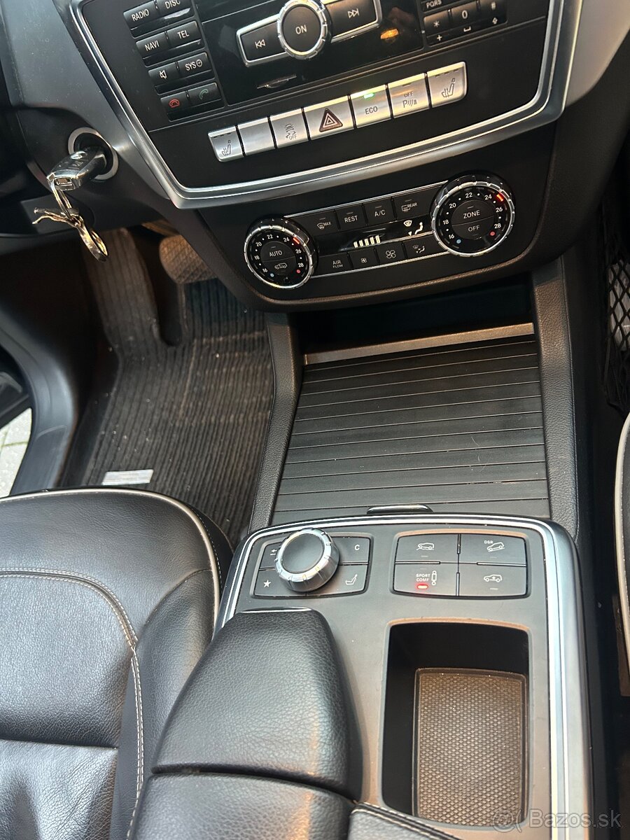 Mersedes-Benz ML 350 - 7