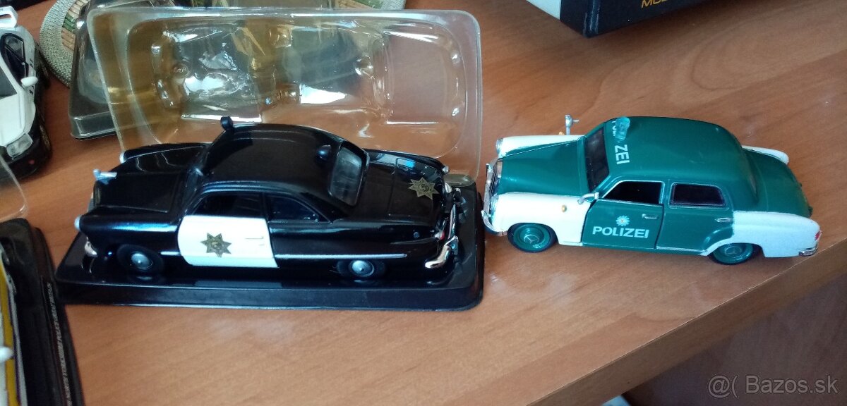 Modely policajných áut 1:43 AMERcom colection - 7