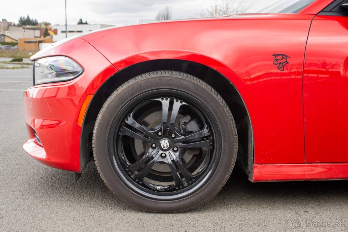 Dodge Charger 3.6 SXT / 218kW - 8A/T - 7