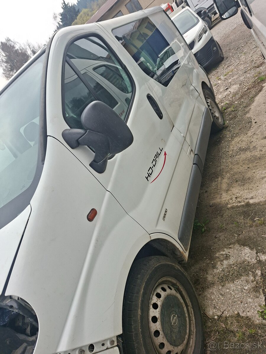 Predám vozidlo značky Opel Vivaro - 7