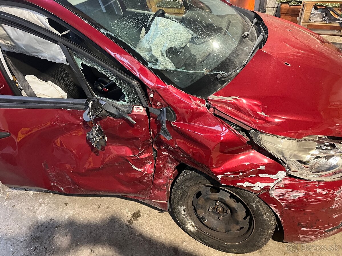 Peugeot 208 1.2 puretech - 7