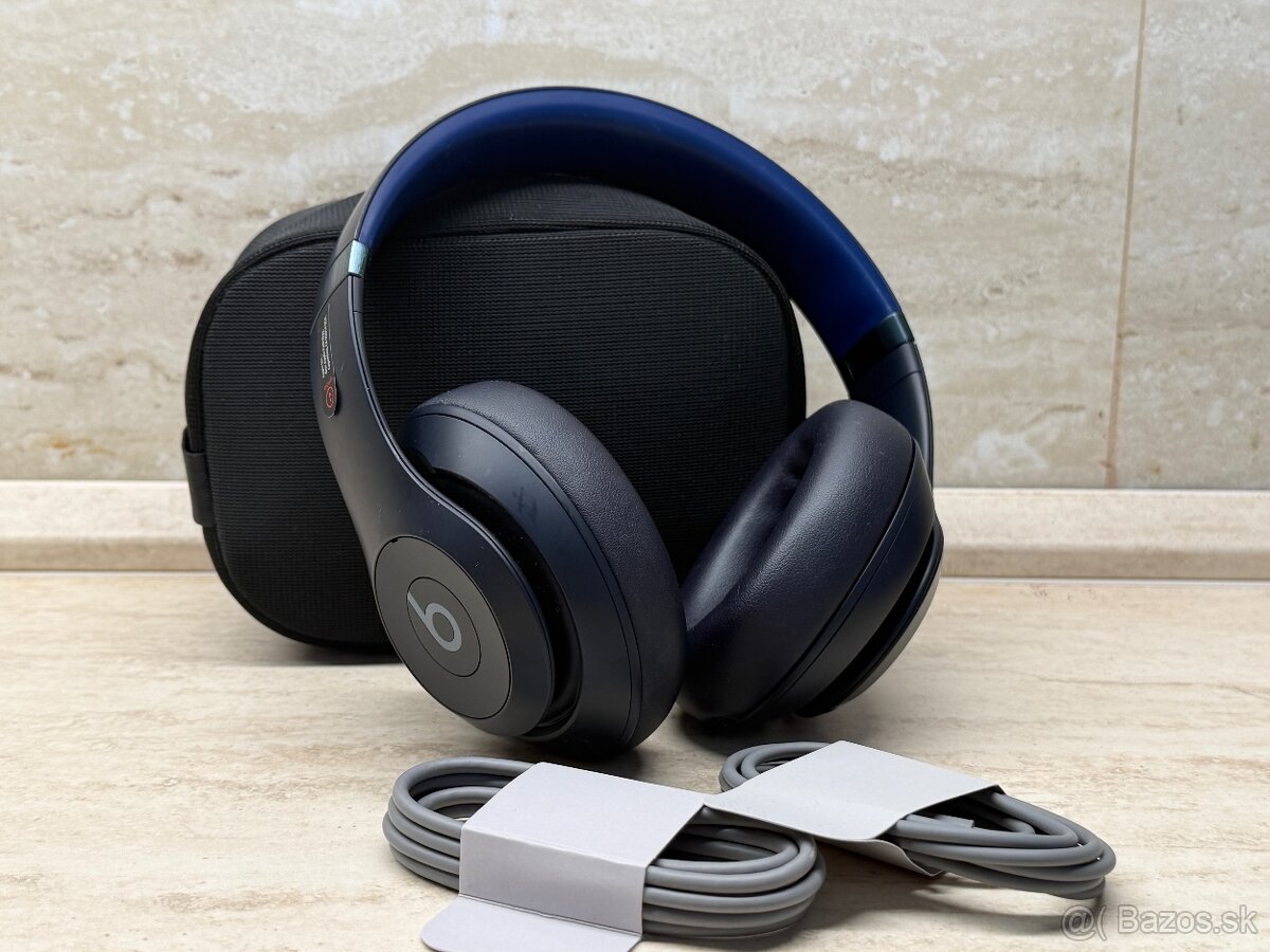 Beats Studio Pro Blue - 7